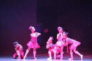 幼儿园艺术节舞蹈视频,幼儿园艺术节舞蹈风采掠影